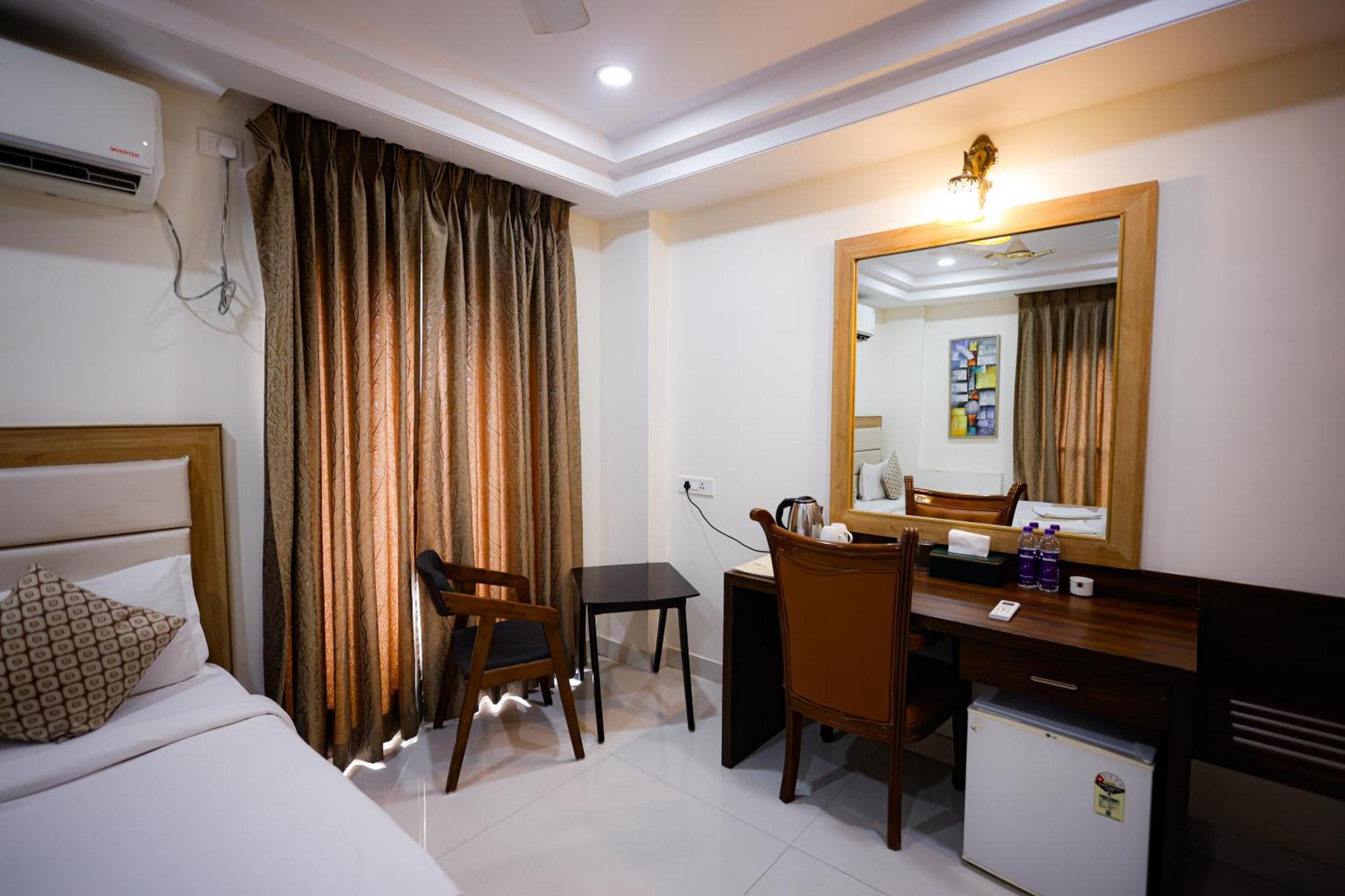 M Square Hotel Hyderabad Exterior photo